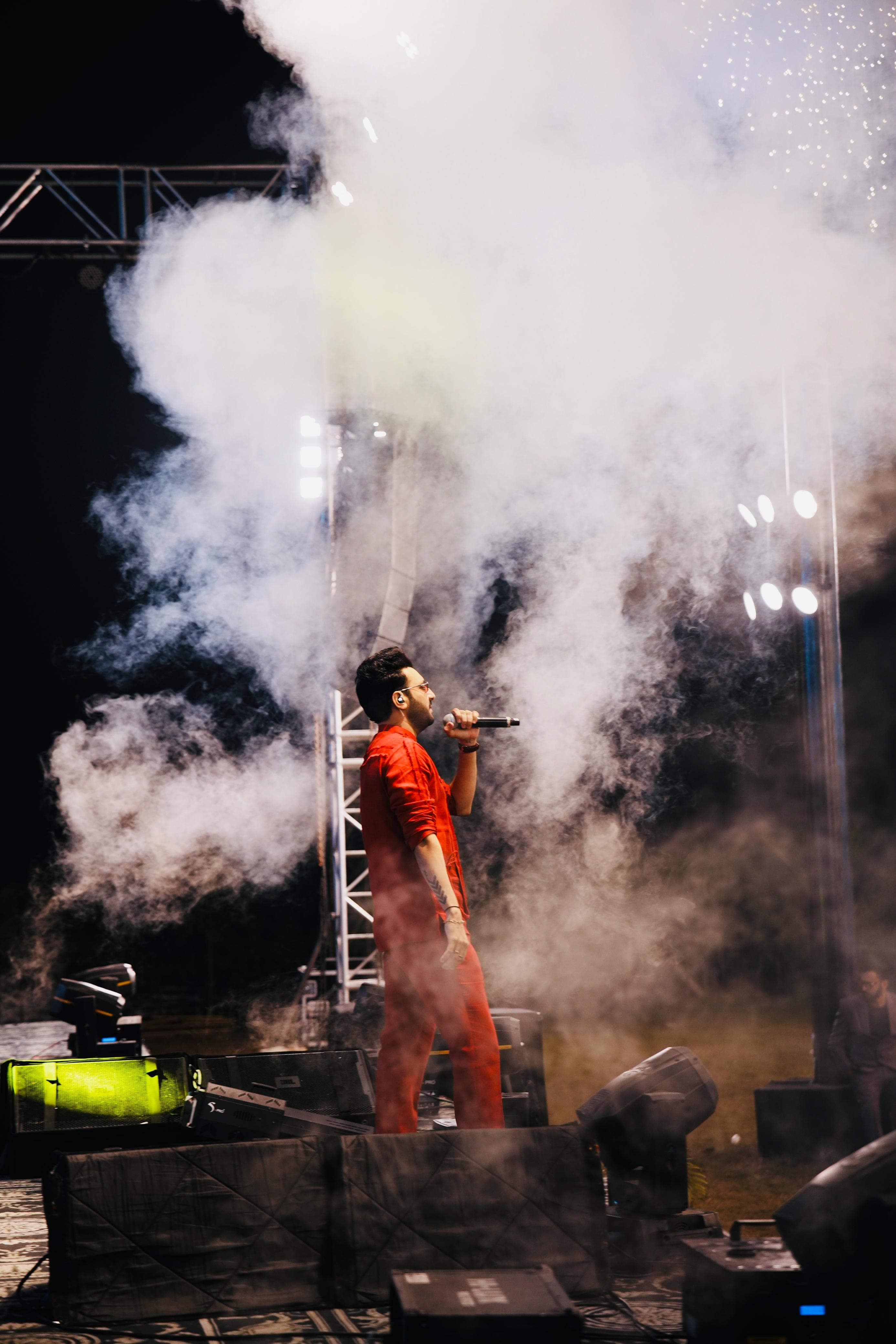 Sharad Lashkari live performance gallery image 5