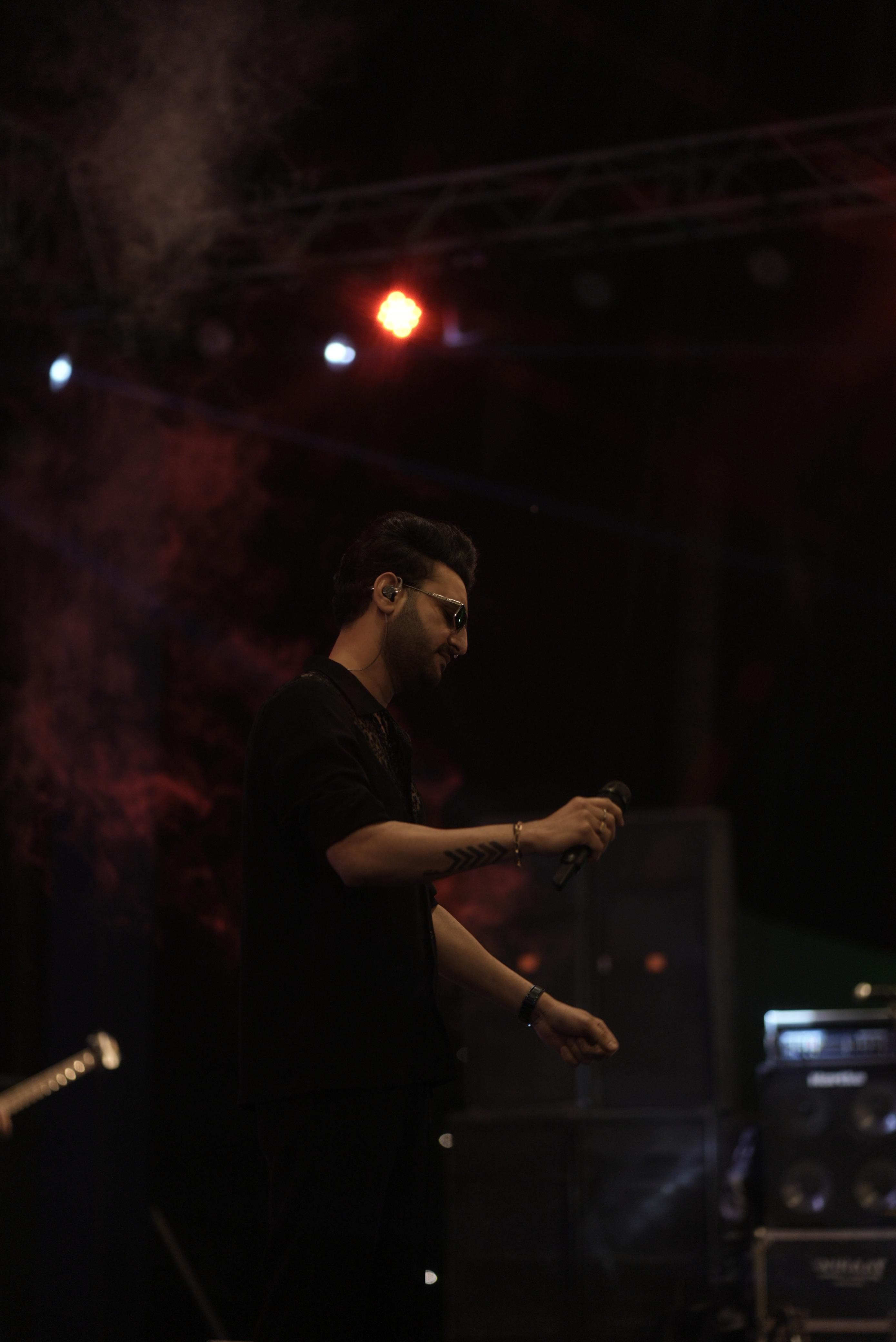 Sharad Lashkari live performance gallery image 11