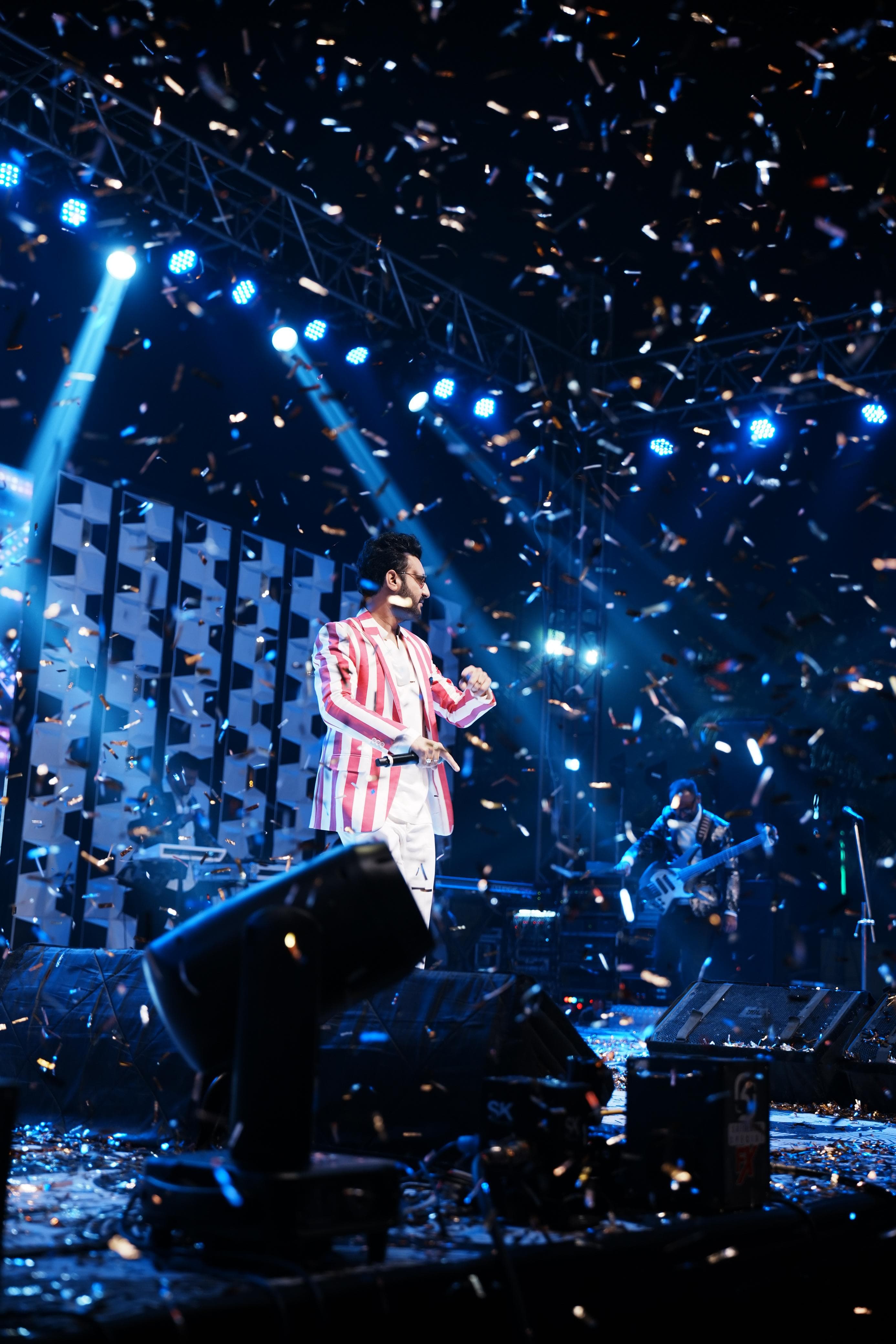 Sharad Lashkari live performance gallery image 17