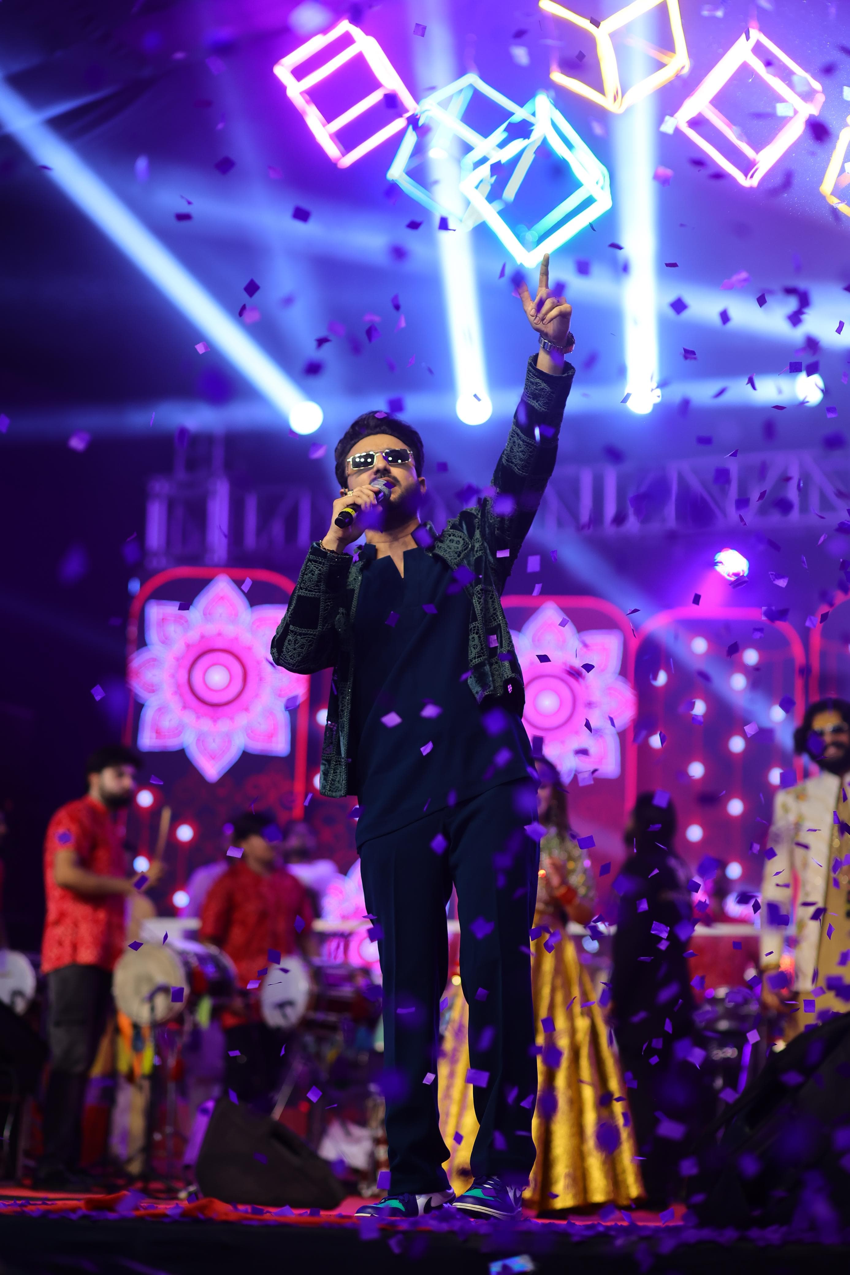 Sharad Lashkari live performance gallery image 20